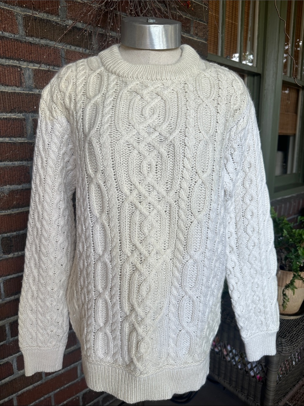 Aran Crafts  cream soft merino wool cable knit  fisherman Irish sweater. Sz Sm
